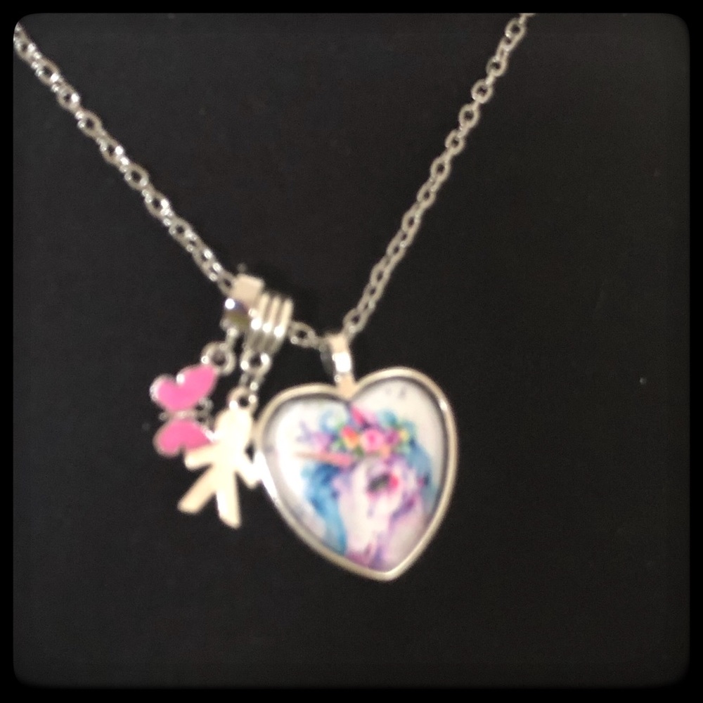 🆕✅ CABOCHON CHAIN NECKLACE WITH THREE CHARMS